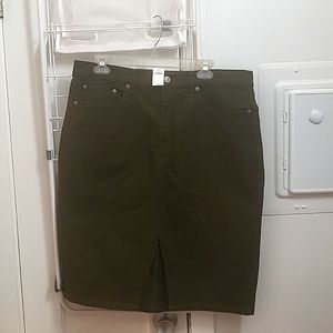 NWT 14 BR dark olive denim skirt